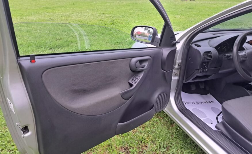 OPEL Corsa 1.2 16v 3p