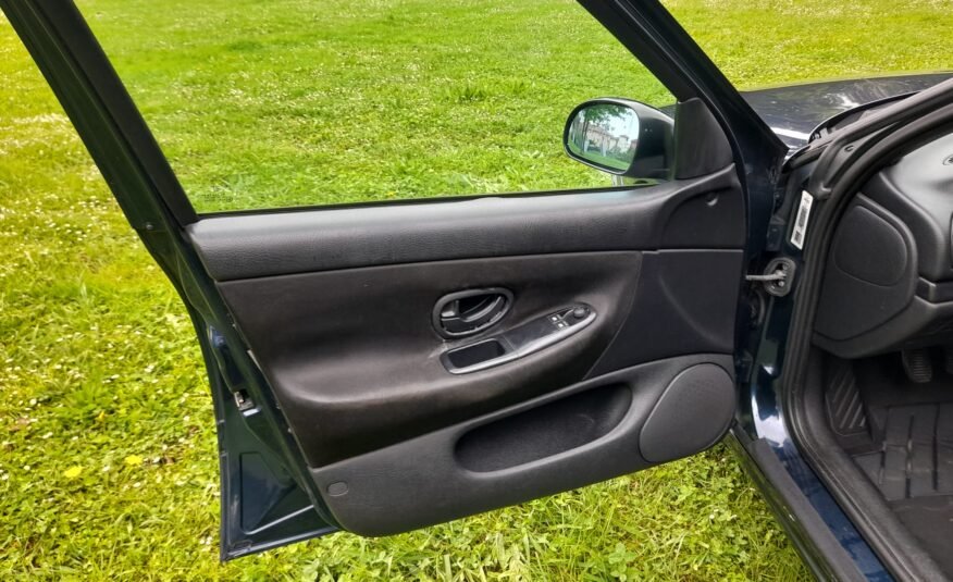 Peugeot 406 2.0 HDI 5P