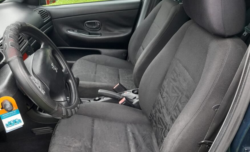 Peugeot 406 2.0 HDI 5P