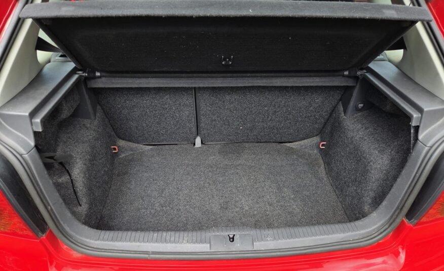 VOLKSWAGEN Polo 1.4 16V 5P