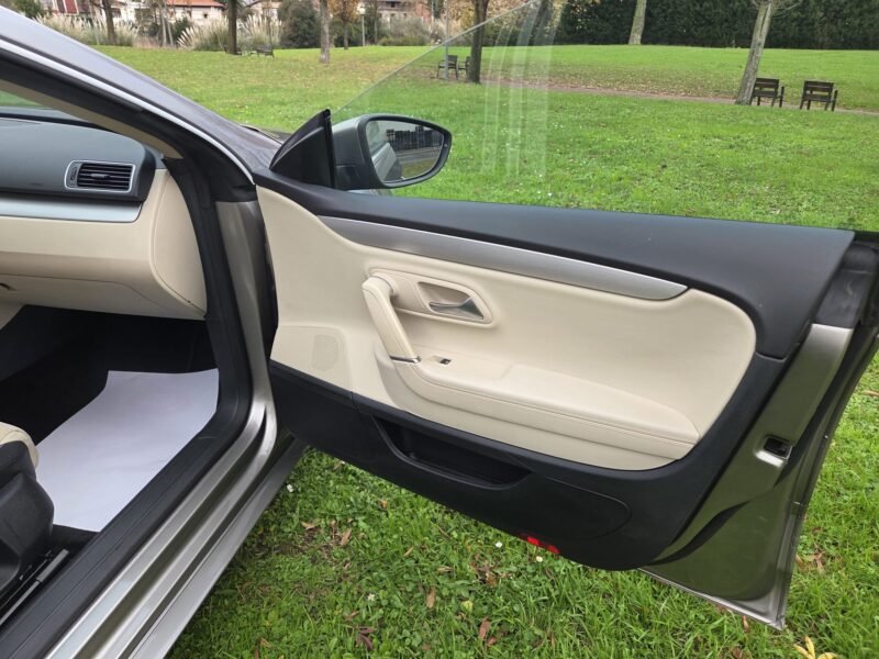 VOLKSWAGEN Passat CC 1.8 Turbo DSG 5P