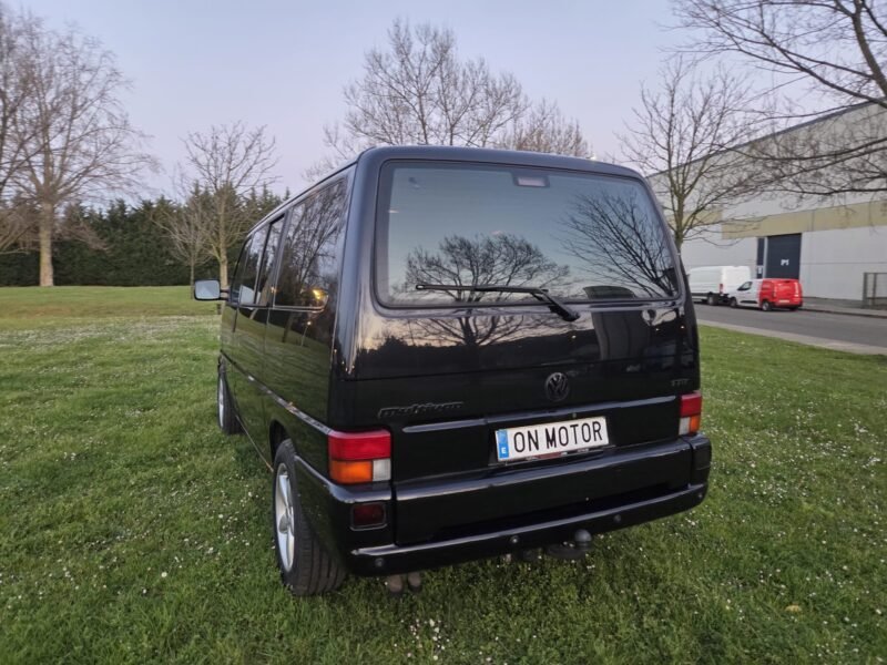 Volkswagen Multivan 2.5 TDI 7PLAZAS