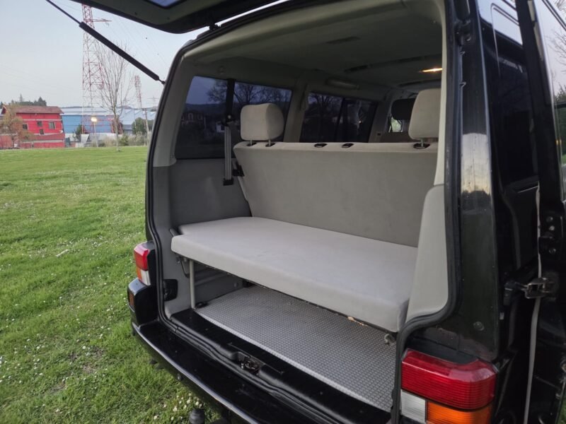 Volkswagen Multivan 2.5 TDI 7PLAZAS