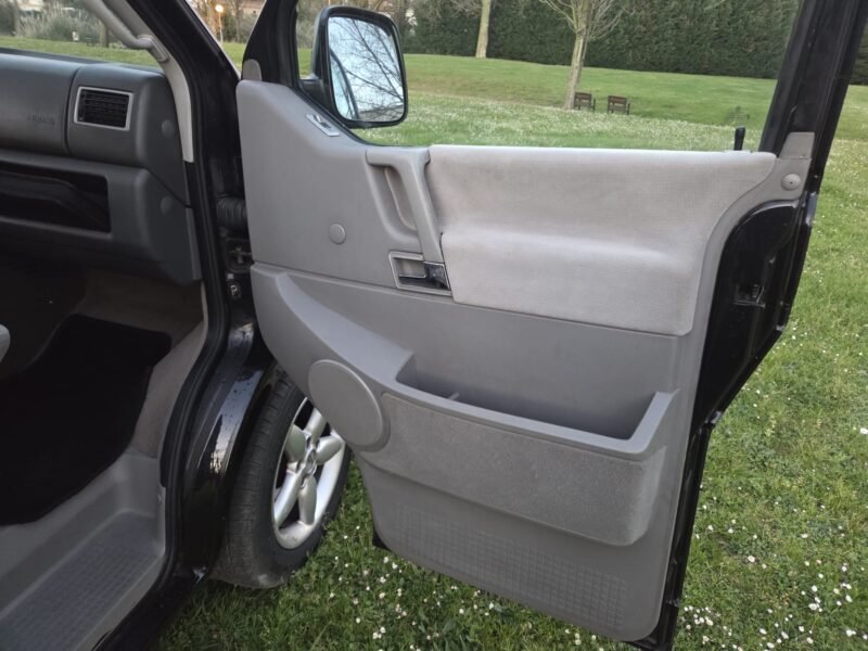 Volkswagen Multivan 2.5 TDI 7PLAZAS