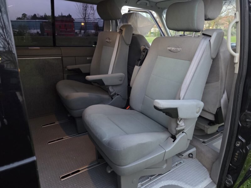 Volkswagen Multivan 2.5 TDI 7PLAZAS