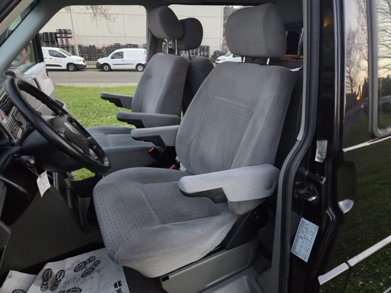 Volkswagen Multivan 2.5 TDI 7PLAZAS