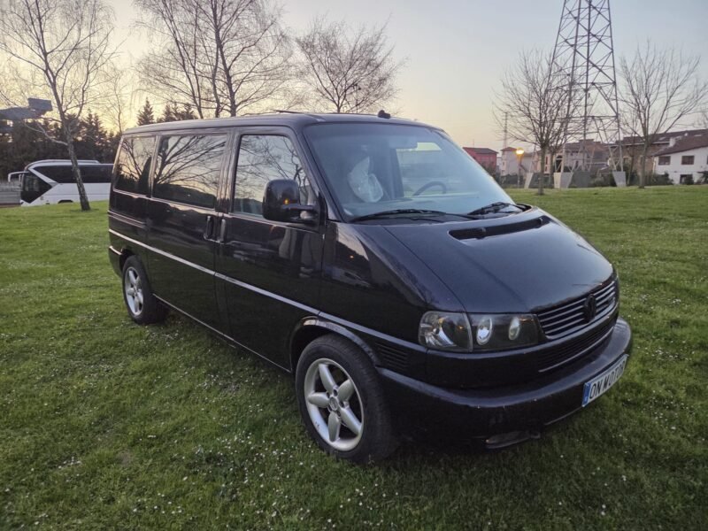 Volkswagen Multivan 2.5 TDI 7PLAZAS