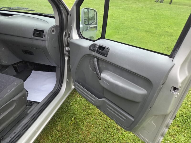 Ford Transit Connect 1.8 TDCI 4 P