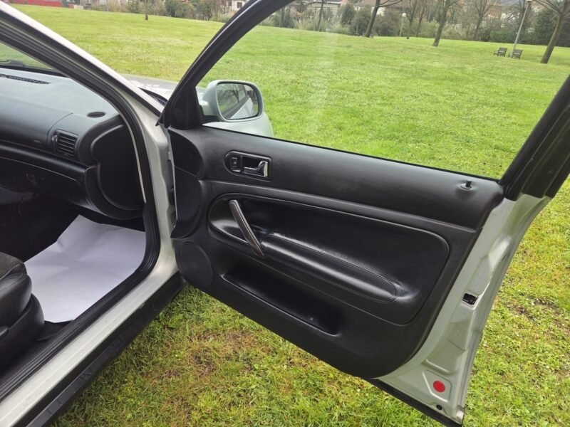 Volkswagen Passat 1.9 TDI 5P
