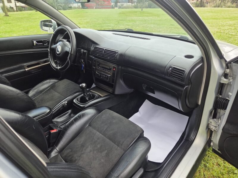 Volkswagen Passat 1.9 TDI 5P