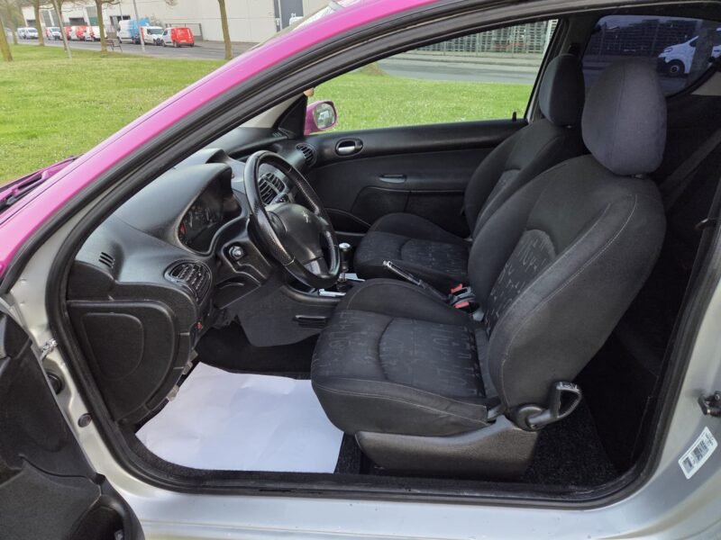 Peugeot 206 1.4 XR 3P