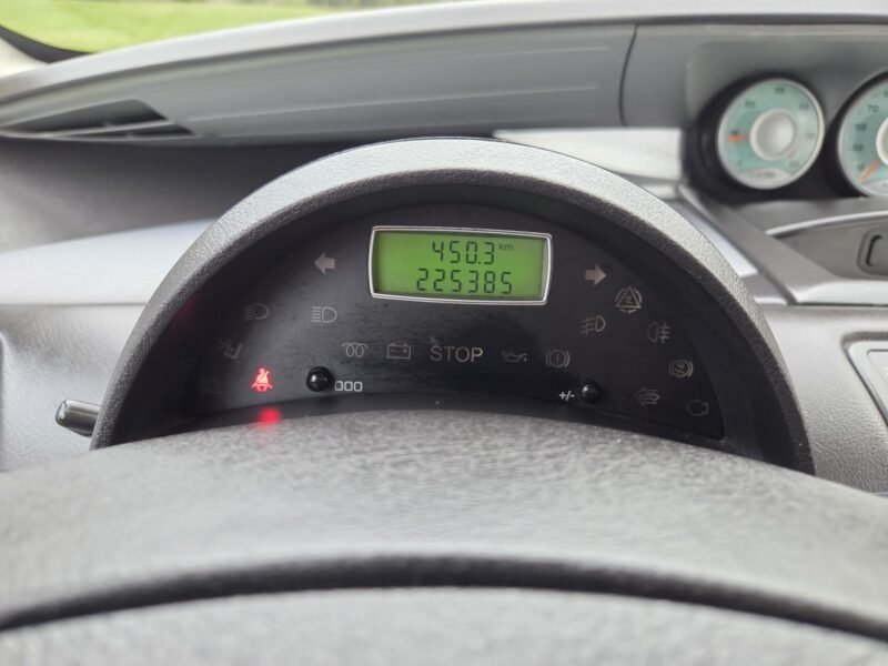 Peugeot 807 2.0 HDI 7 PLAZAS