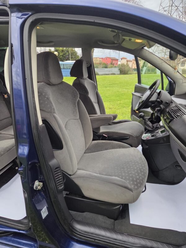 Peugeot 807 2.0 HDI 7 PLAZAS