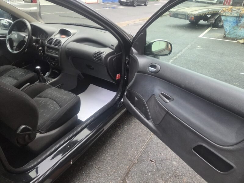Peugeot 206 2.0HDI 3P