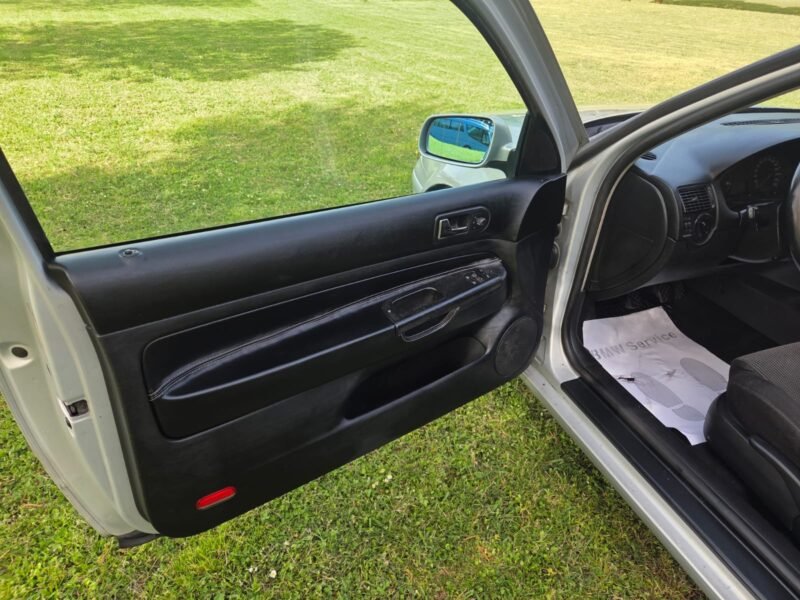 VOLKSWAGEN Golf IV 1.9 TDI 3P
