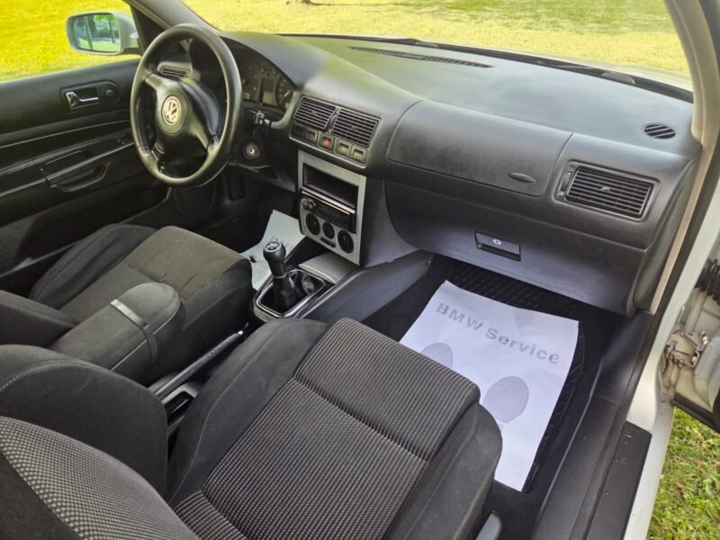 VOLKSWAGEN Golf IV 1.9 TDI 3P