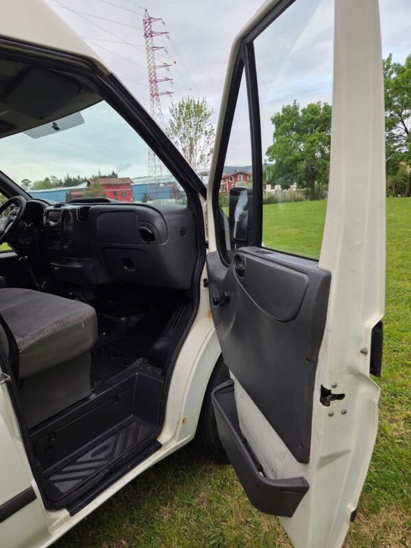 FORD Transit 2.4 turbo diésel 125 T350