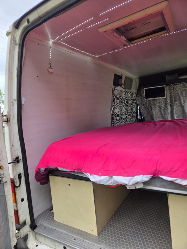 FORD Transit 2.4 turbo diésel 125 T350