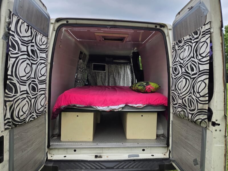 FORD Transit 2.4 turbo diésel 125 T350