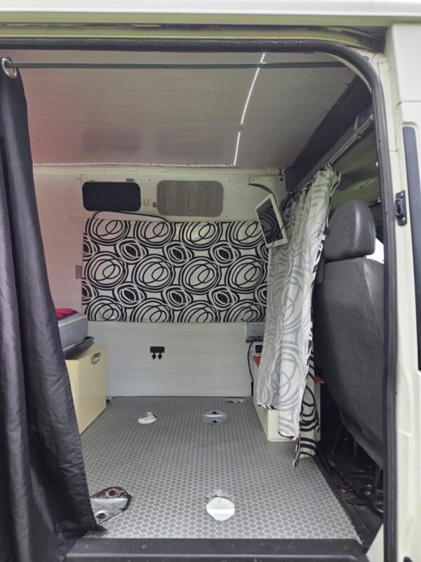 FORD Transit 2.4 turbo diésel 125 T350