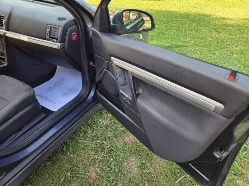 OPEL Vectra 1.9 CDTI Familiar 5p