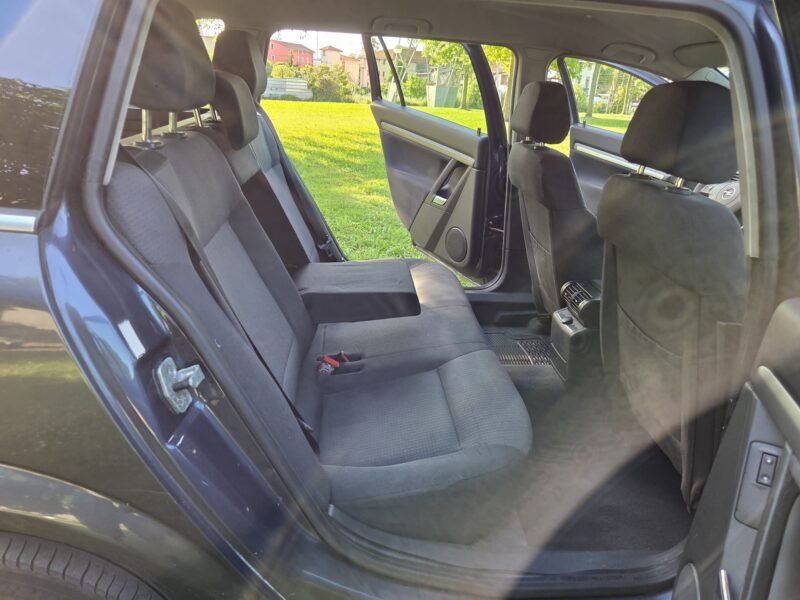 OPEL Vectra 1.9 CDTI Familiar 5p