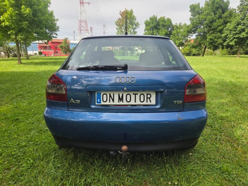 AUDI A3 1.9 TDI Ambition 3P