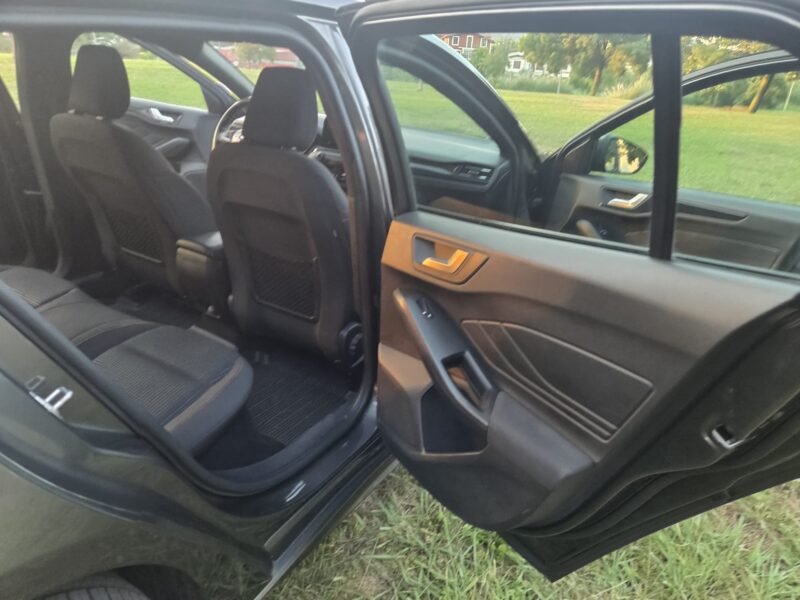 FORD Focus 1.5 ST LINE