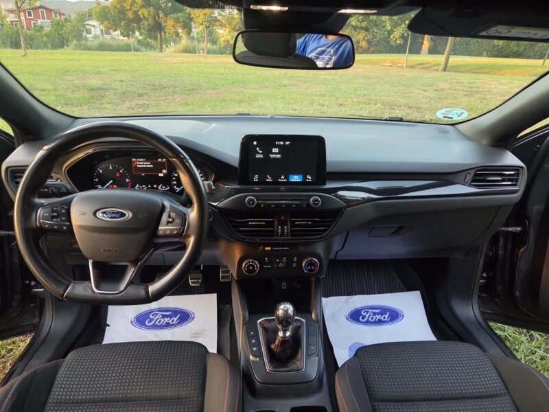 FORD Focus 1.5 ST LINE