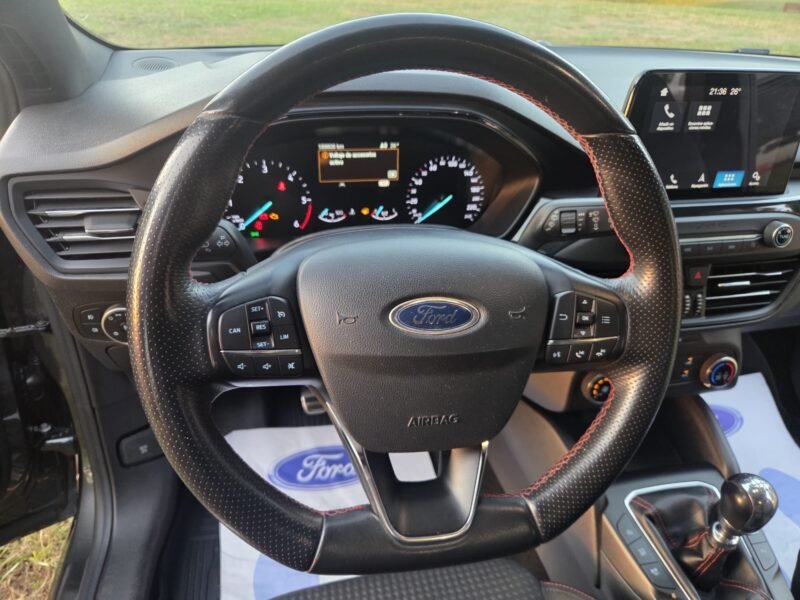 FORD Focus 1.5 ST LINE