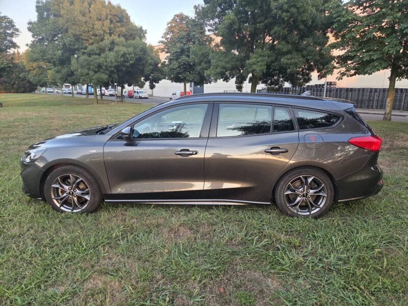 FORD Focus 1.5 ST LINE
