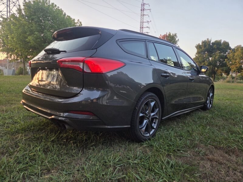 FORD Focus 1.5 ST LINE