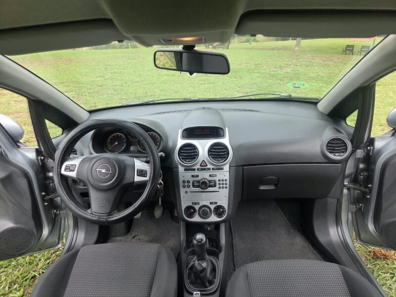 OPEL Corsa 1.2 16v 5P
