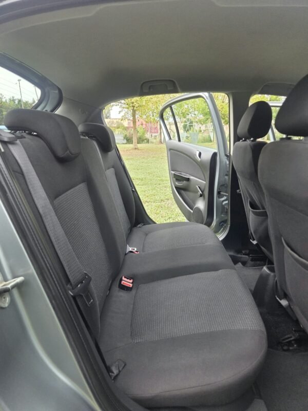OPEL Corsa 1.2 16v 5P