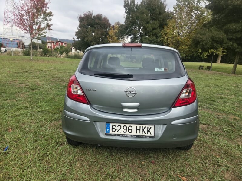 OPEL Corsa 1.2 16v 5P