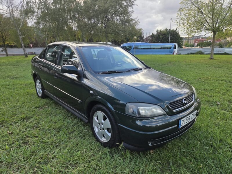 OPEL Astra 1.6 16v 5P