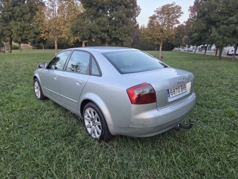 AUDI A4 1.9 TDI 130cv