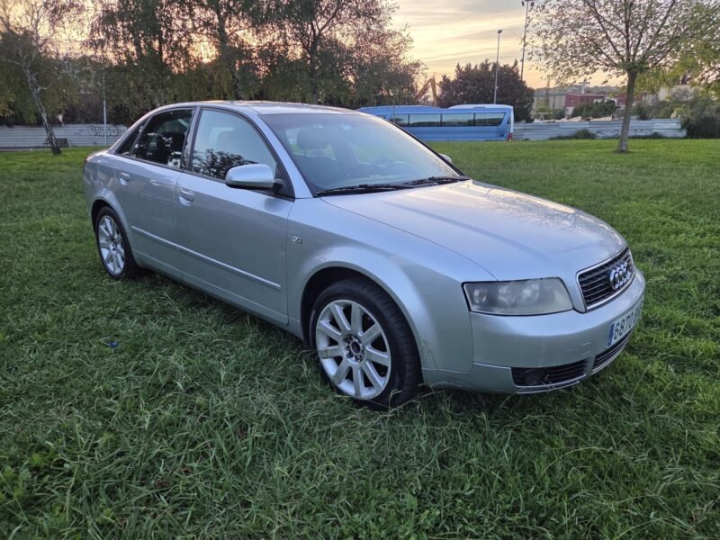 AUDI A4 1.9 TDI 130cv