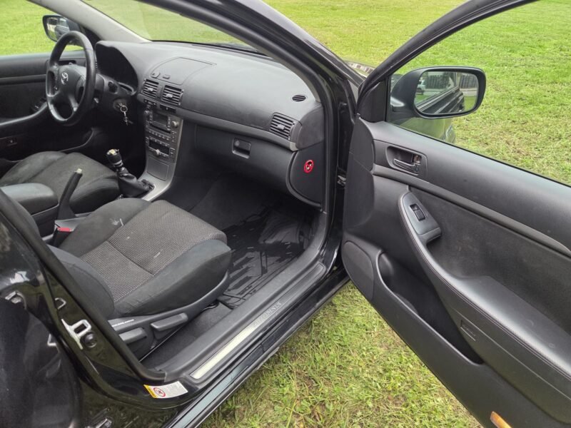 TOYOTA Avensis 2.0 D-4D
