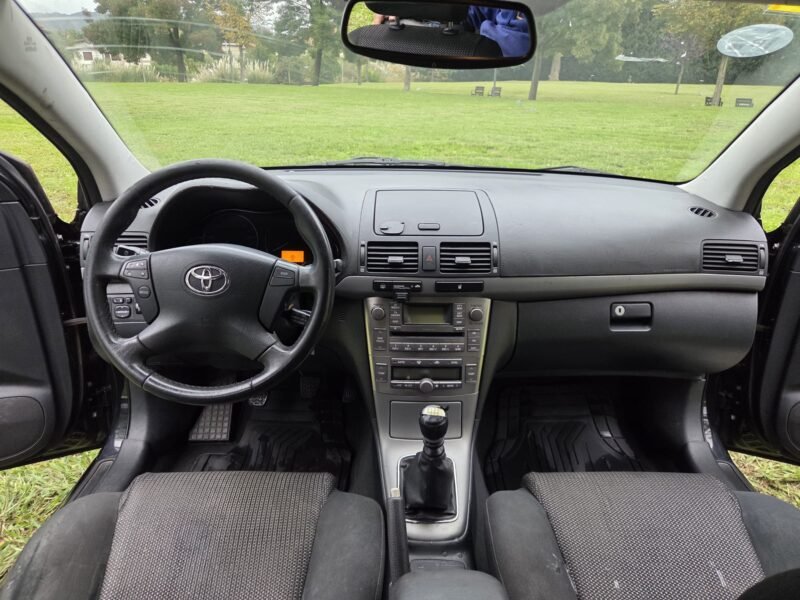 TOYOTA Avensis 2.0 D-4D